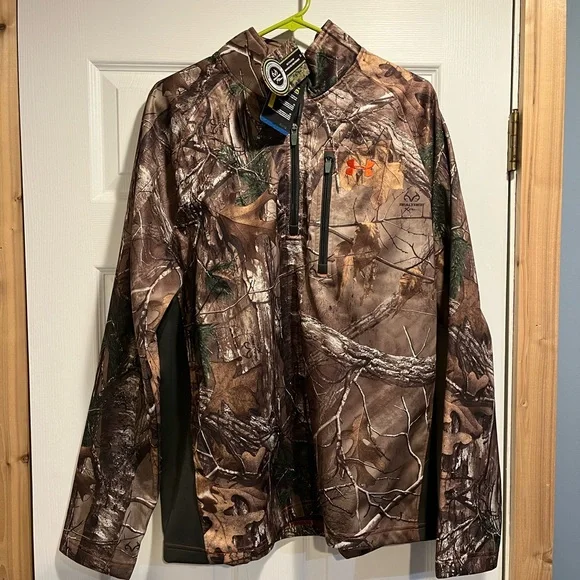 Under armour real tree camo pull over.  New with tags - Picture 2 of 4